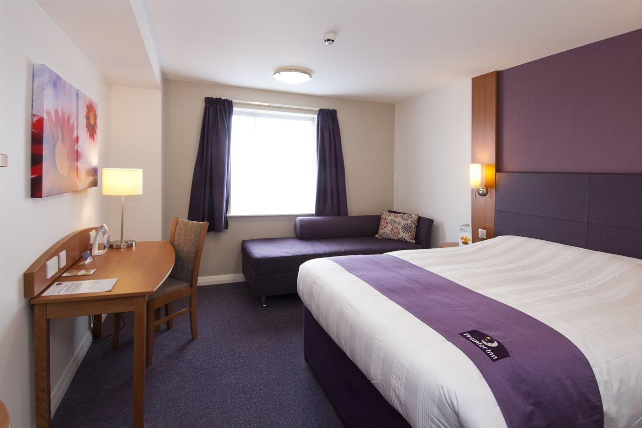 Premier Inn Bicester Dış mekan fotoğraf