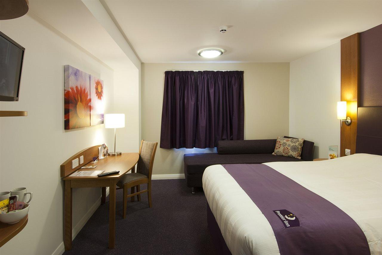 Premier Inn Bicester Dış mekan fotoğraf