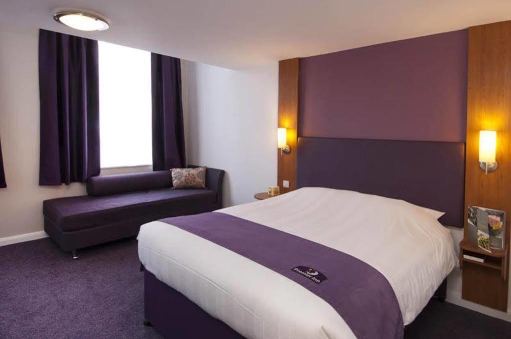 Premier Inn Bicester Dış mekan fotoğraf