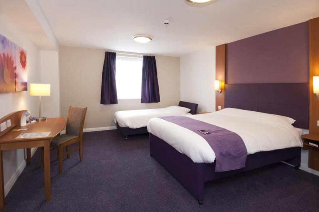 Premier Inn Bicester Dış mekan fotoğraf